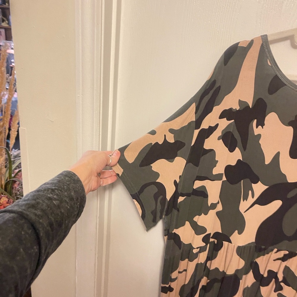 Camouflage Maxi Dress - Picture 3 of 4